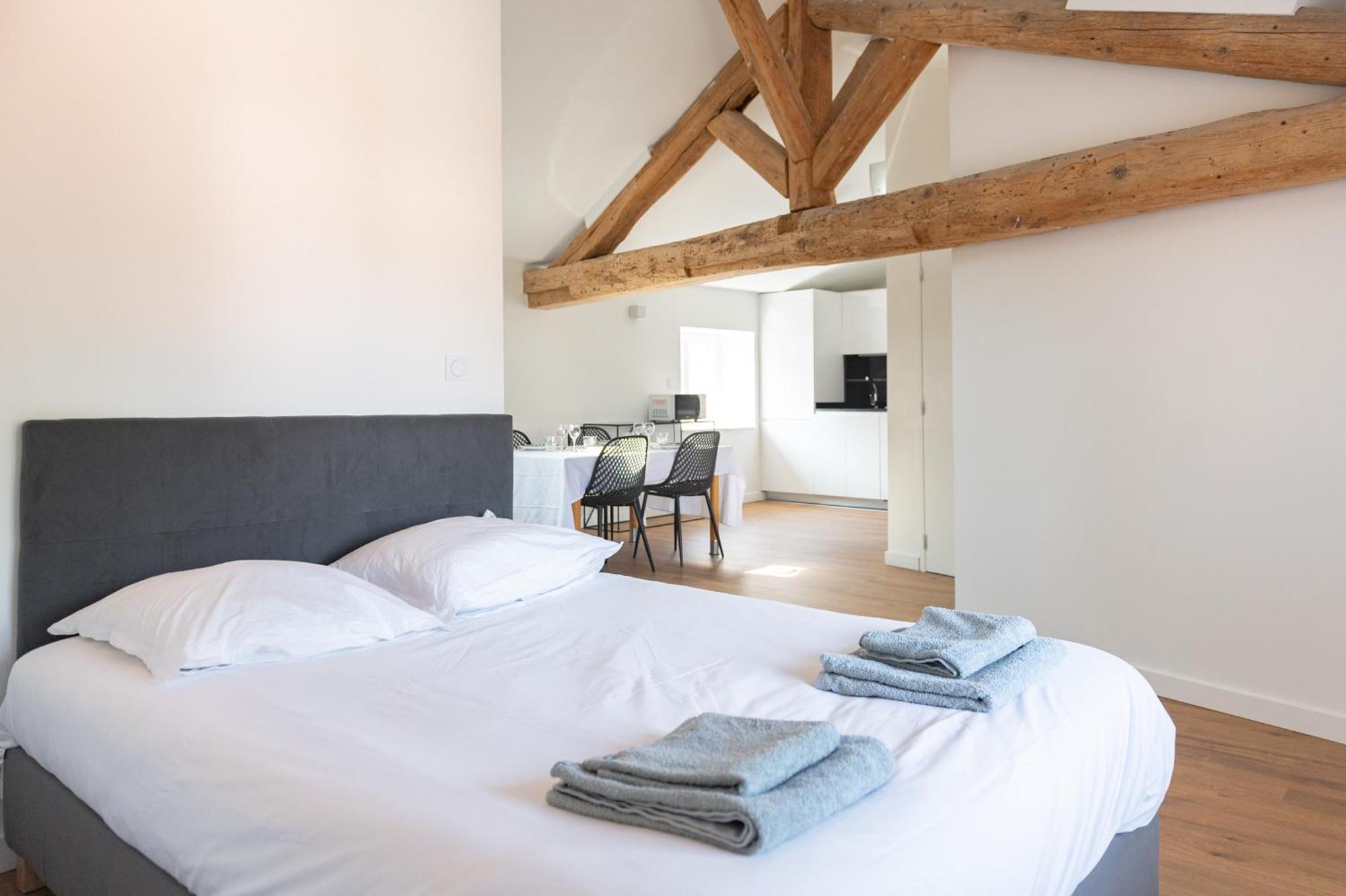 Make My Day, Au Mont D'or Apartment *